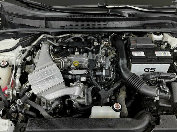 2023 Toyota Corolla XII (E210), белый, 2100000 рублей - вид 13