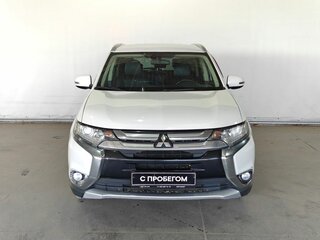 2017 Mitsubishi Outlander III Рестайлинг 2, белый, 1255000 рублей, вид 2