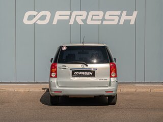 2005 Toyota Raum II, зелёный, 545000 рублей, вид 4
