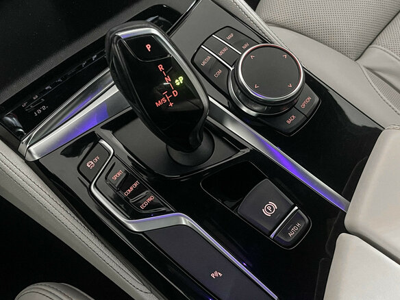 2018 BMW 5 серии 540i xDrive VII (G30/G31/G38), серый - вид 15