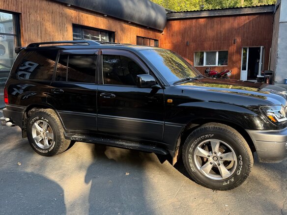 2004 Lexus LX 470 II Рестайлинг, чёрный - вид 4
