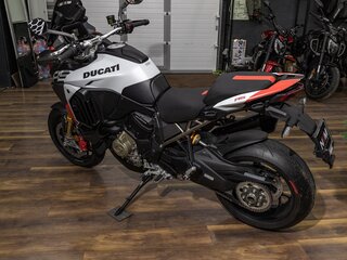 2026 Ducati Multistrada V4, белый, 4190000 рублей, вид 4