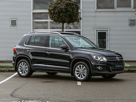 2014 Volkswagen Tiguan I Рестайлинг, чёрный, 1095000 рублей, вид 3