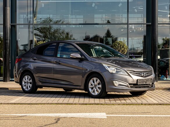 2016 Hyundai Solaris I Рестайлинг, серый, 955000 рублей - вид 2
