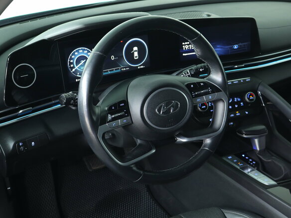 2020 Hyundai Elantra VII (CN7), зелёный, 2300000 рублей - вид 24