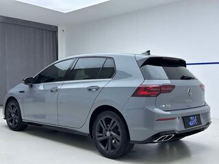 2023 Volkswagen Golf VIII, серый, 1980111 рублей, вид 4