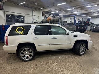 2013 Cadillac Escalade III, бежевый, 3000000 рублей, вид 4
