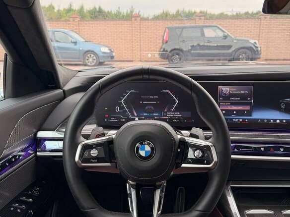2024 BMW 7 серии 740i xDrive VII (G70), чёрный, 13350000 рублей - вид 12