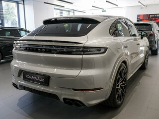 2026 Porsche Cayenne Coupé III Рестайлинг, серый, 19690000 рублей, вид 5