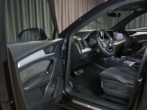 2020 Audi Q5 II (FY), чёрный, 2749000 рублей - вид 6