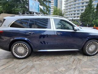 2021 Mercedes-Benz Maybach GLS 600 I, серый, 23500000 рублей, вид 4