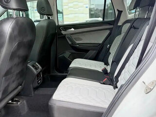2023 Volkswagen Tayron I Рестайлинг, белый, 2450000 рублей, вид 4