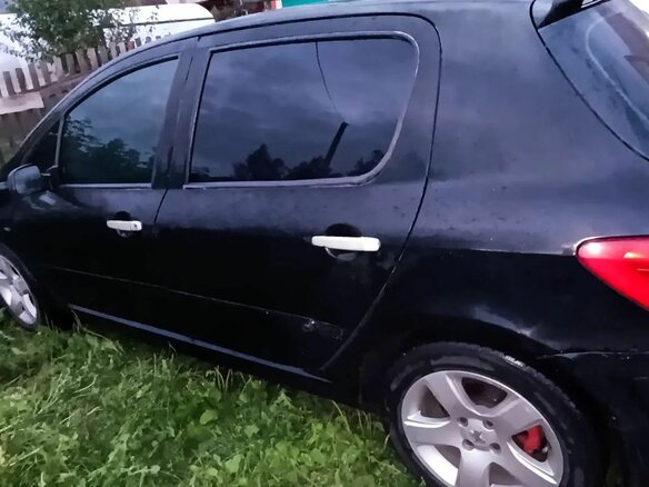 2006 Peugeot 307 I Рестайлинг, чёрный, 330000 рублей - вид 3