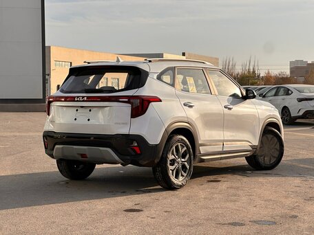 2026 Kia Seltos I Рестайлинг, серый, 2330000 рублей, вид 2