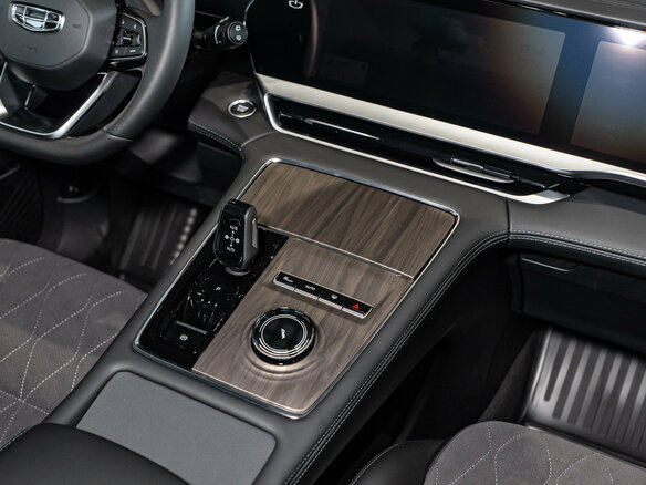 2026 Geely Monjaro I Рестайлинг, серый, 4954990 рублей - вид 14