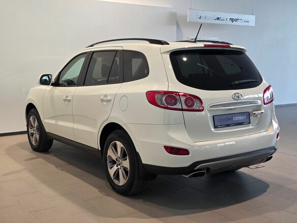 2012 Hyundai Santa Fe II Рестайлинг, белый - вид 3