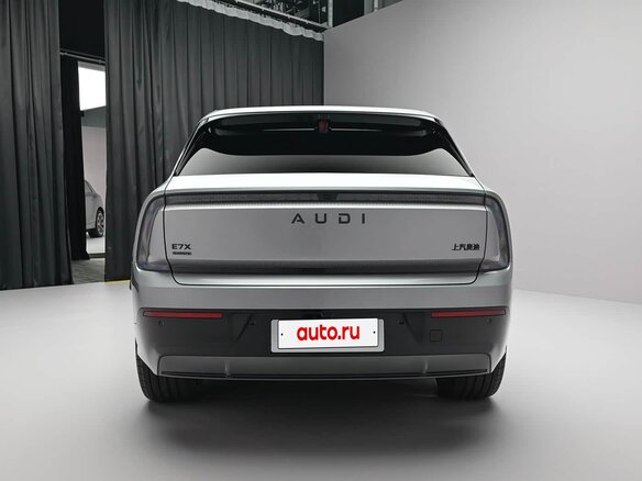2026 Audi E7X, серебристый, 7399900 рублей - вид 4