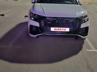 2021 Audi Q8 55 TFSI I (4M), белый, 4400000 рублей, вид 4