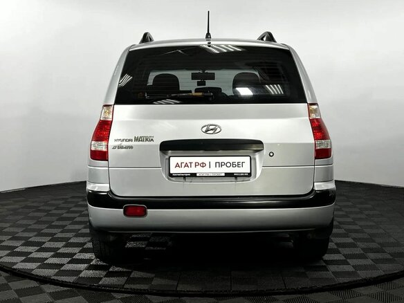 2008 Hyundai Matrix I Рестайлинг 2, серебристый, 400000 рублей - вид 6