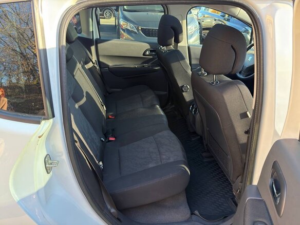 2011 Peugeot 3008 I, белый, 480000 рублей - вид 18
