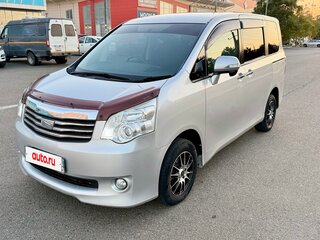 2010 Toyota Noah II (R70), серый, 1350000 рублей, вид 3