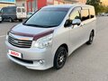 2010 Toyota Noah II (R70), серый - вид 2