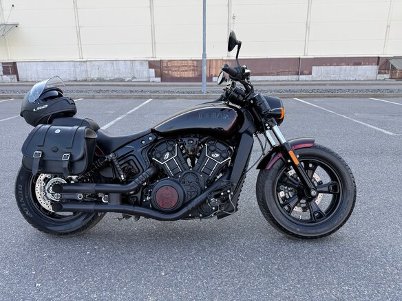 2021 Indian Scout Sixty, чёрный, 1050000 рублей