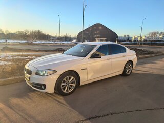 2014 BMW 5 серии 528i xDrive VI (F10/F11/F07) Рестайлинг, белый, 1800000 рублей, вид 2