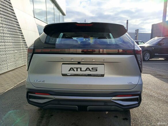 2025 Geely Atlas II, серебристый, 3717190 рублей - вид 5