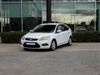 2011 Ford Focus II Рестайлинг, белый, 480000 рублей, вид 1