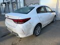 2021 Kia Rio IV Рестайлинг, белый, 1585000 рублей - вид 2