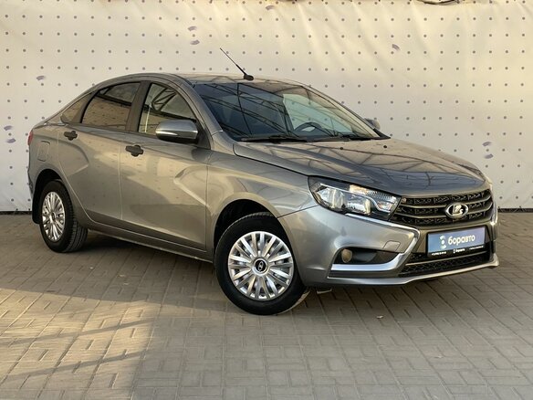 2018 Lada (ВАЗ) Vesta I, серый, 870000 рублей - вид 3