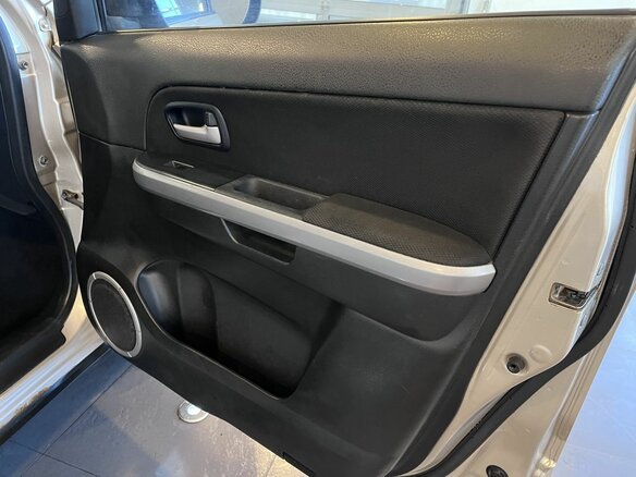 2005 Suzuki Grand Vitara II, бежевый, 550000 рублей - вид 25