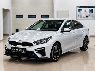2020 Kia Cerato IV, серебристый, 1749900 рублей, вид 3