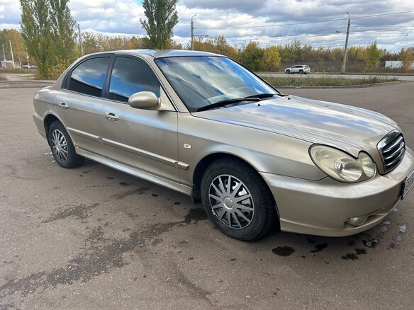 2005 Hyundai Sonata ТагАЗ IV (EF) Рестайлинг, бежевый, 350000 рублей - вид 1