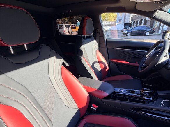 2023 Geely Coolray I Рестайлинг, серый, 2500000 рублей - вид 7