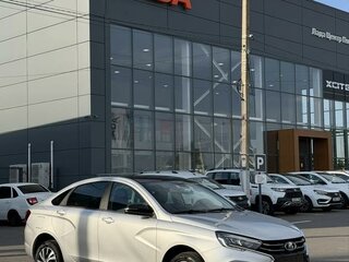 2026 Lada (ВАЗ) Vesta I Рестайлинг (NG), серебристый, 2035000 рублей, вид 2