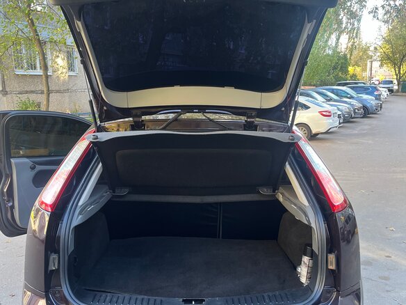 2009 Ford Focus II Рестайлинг, фиолетовый - вид 13