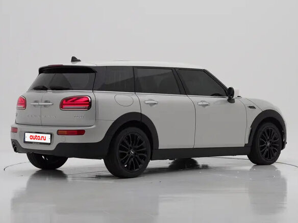 2023 Mini Clubman Cooper II Рестайлинг, серебристый, 2290000 рублей - вид 4