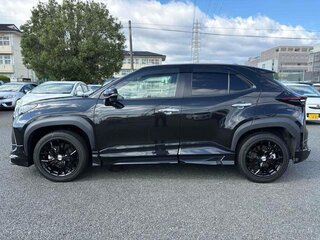 2023 Toyota Yaris Cross I, чёрный, 1540000 рублей, вид 5