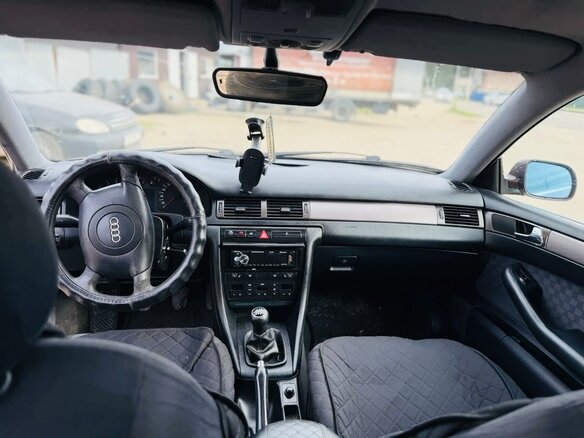 1998 Audi A6 II (C5), красный - вид 6