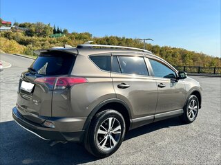 2017 Toyota RAV4 IV (XA40) Рестайлинг, коричневый, 2450000 рублей, вид 5