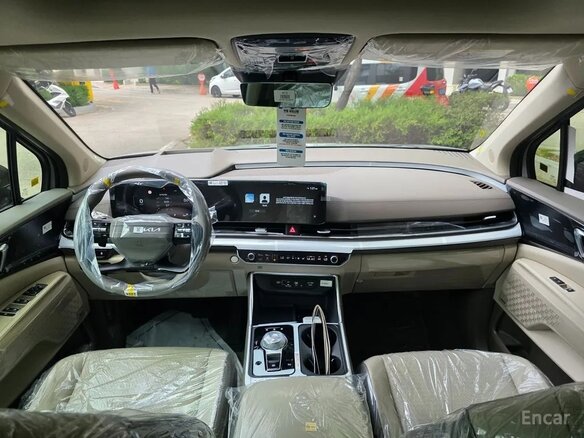 2026 Kia Carnival IV Рестайлинг, серый, 6530750 рублей - вид 5