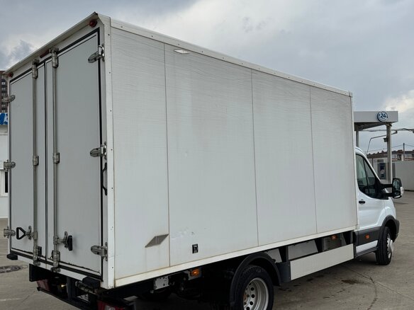 2018 Ford Transit, белый, 2750000 рублей - вид 4