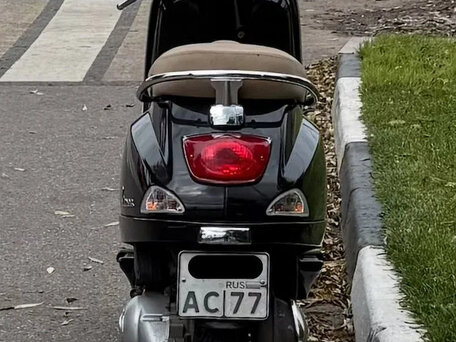 2011 Vespa LX 150, чёрный, 250000 рублей, вид 4