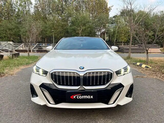 2025 BMW 5 серии Long 530Li xDrive VIII (G60/G61/G68), белый, 5949111 рублей, вид 2