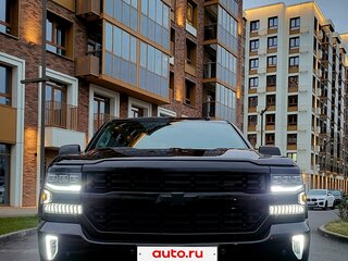 2018 Chevrolet Silverado Crew Cab 8-speed III (K2XX) Рестайлинг, чёрный, 4250000 рублей, вид 5