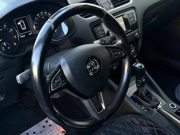 2015 Skoda Octavia III (A7), серебристый, 1374000 рублей - вид 17
