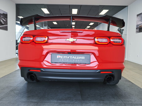 2019 Chevrolet Camaro VI Рестайлинг, красный, 2390000 рублей, вид 5