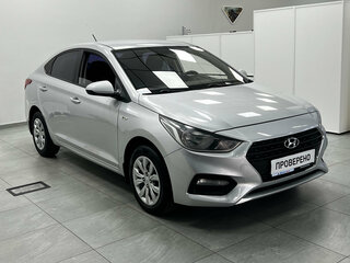 2017 Hyundai Solaris II, серебристый, 1290000 рублей, вид 2